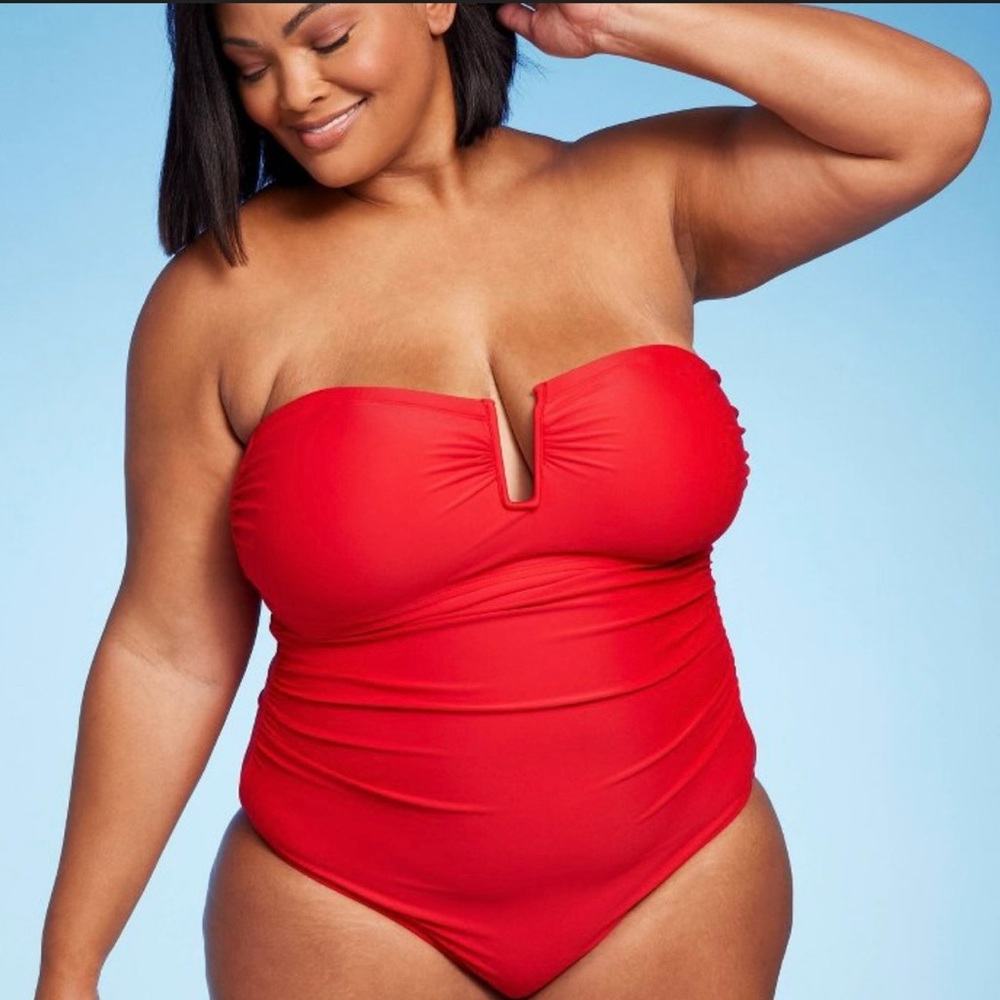 Kona Sol U-Wire Full Coverage one piece swimsuit / Red / 17 / Summer / Beach